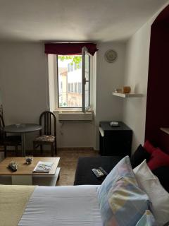 Hidden Gem Studio Apartment - Herceg-Novi - 7