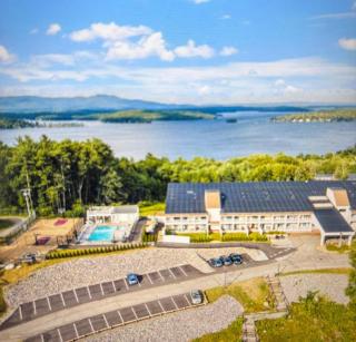 Cedar Lodge Condo with Private Balcony & Full Kitchen - Laconia - 4