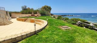 Sea Sand & Sun, Ultimate Beachfront Escape, Living by the sea, on Aegean Waves, by Cretel Villa - Pigianos Kampos - 2