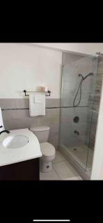 oasis 1 bedroom Kensington cres - 7