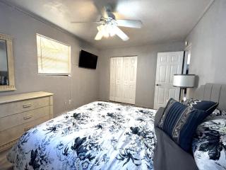 Beach Break House by the Surf - Daytona Beach - 3