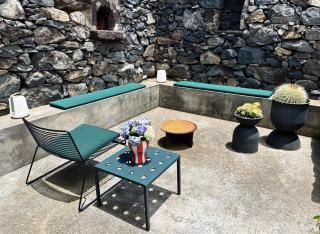 THE L lodge, a curated sea view house & garden - 4