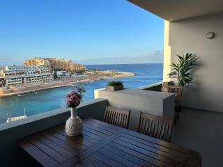 3BR Free Parking Near Sandy Beach Paceville - 9