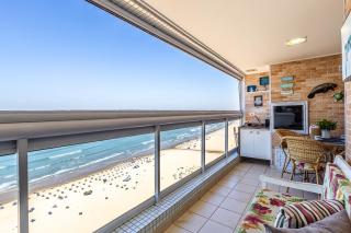 Vista cinematográfica 24º andar, frente total mar na Guilhermina, 2 quartos, condomínio com lazer total, enxoval, ar condicionado, churrasqueira, Wi-fi, Netflix, piscina aquecida, saunas, 2 vagas e portaria 24 horas - 5