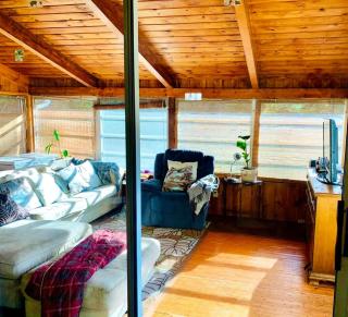 Serene Home Nestled in Nature - Sudbury - 7