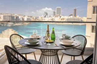 Designer Sea View Apt in Top Location - Sliema - 0