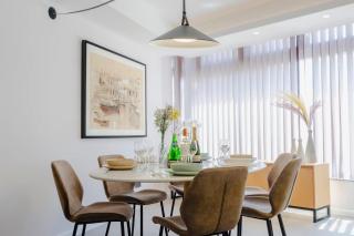 Designer Sea View Apt in Top Location - Sliema - 4