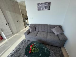 Luxury Private Apartment-BEST PRICE - Abu Dhabi - 5