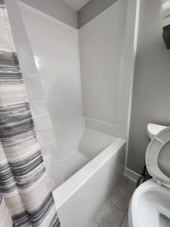Entire basement suite in Bonavista - Winnipeg - 2