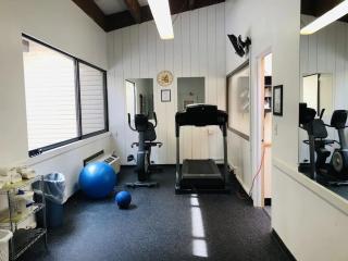 Cedar Lodge Room-Private Balcony Close to Weirs! - 3