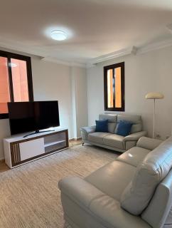 Elegant Suite Near Sea and Port Banus - 2