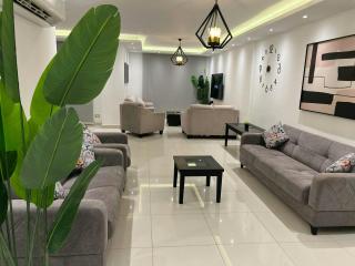 Chic Spacious & Elegant 3BR in Nasr City - By Kemetland - Kairo - 2