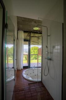 Niditas Suites and Horses - Yuso - 1