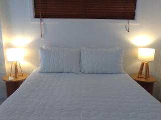 2 bedrooms private bathroom 2 queen beds own entry - Long Jetty - 9