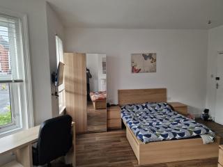Vally House - Exeter - 3