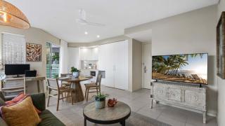 Oceanside at 201 Lake Street - Cairns North - 9