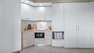 Oceanside at 201 Lake Street - Cairns North - 2