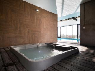 72Hub moderno apto vistas ciudad, piscina gimnasio - 2