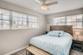 Between the Waves Cottage by the Sea - Ormond Beach - 2