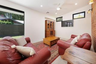 'Braeside'- Victoria St's Secret - Albury - 2