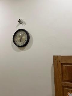 Small Furnished Home With One Large Bedroom - Multan - 9