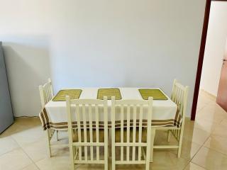 EasyTrip Family - City Center - Divjakë - 8