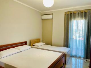 EasyTrip Family - City Center - Divjakë - 6