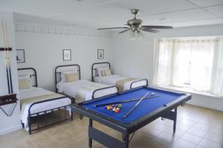 Gorgeous 10 Acre Modern Farmhouse & Private Pond - Montgomery - 5