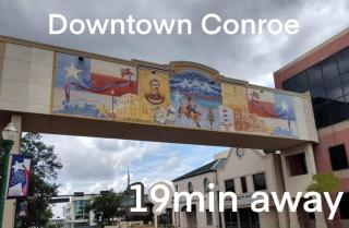 Gorgeous 10 Acre Modern Farmhouse & Private Pond - 4