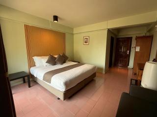 A Hotel Budget - 5