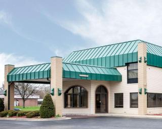 Quality Inn and Suites Indianapolis - Indianapolis - 8