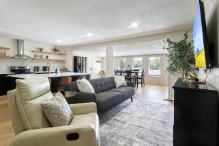 Hidden Cove Oasis, 4BR Lakefront Retreat - Gravois Mills - 8