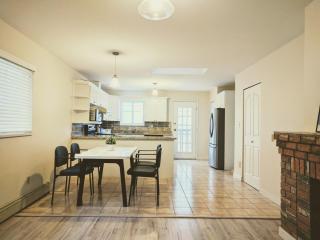 Sunny Home - Burnaby - 4