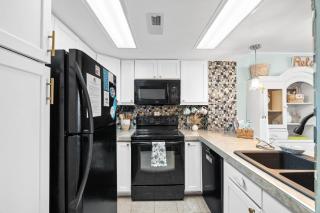 Follow the Moon Villa St Regis Oceanfront in Topsail - North Topsail Beach - 3