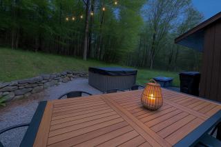 Cozy Berkshires Cabin with Lake, Beach, Hot Tub, Fireplace - The Wilde BNB - - 8