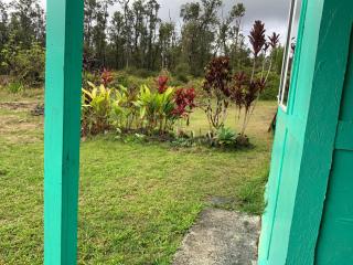 yellow house in tropical forest - Mountain View - 4