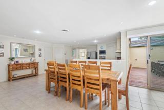 Sorrento Palms Beach House - 9