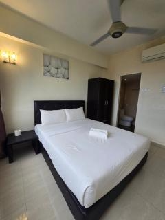 Sunshine Seaview Apartment - Batu Ferringhi - 5