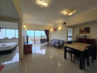 Sunshine Seaview Apartment - Batu Ferringhi - 2