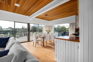 Relax on Robinson - Portsea - 7