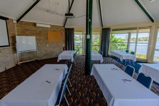 Nightcap at Waterfront Hotel - Maroochydore - 5