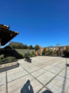 Saung Kuring Pangatikan Garut - 1