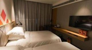 Borrman Hotel Guangzhou Quzhuang Metro Station - 3