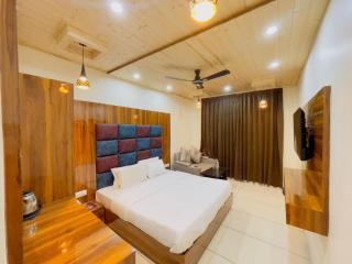 Hotel Dalhousie Hills - 0