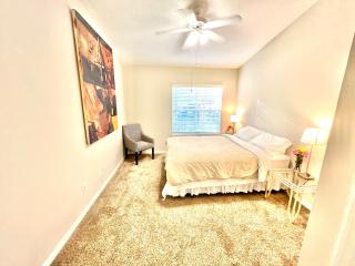 2 Bed Apartment 10 Minutes to Beach - Jacksonville - 9