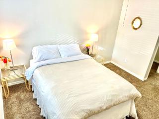 2 Bed Apartment 10 Minutes to Beach - Jacksonville - 4