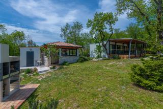 Villa Vita, a Lush Romantic Retreat in a private Forest - Vinež - 2