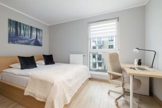 Comfortable Apartment Gliwice with Parking&Balcony by Noclegi Renters - Gliwice - 9
