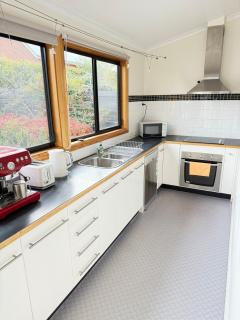 Central Sandy Bay Retreat - Sandy Bay - 9