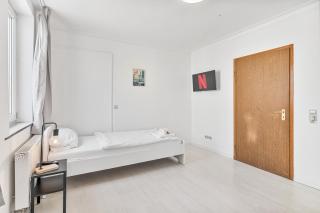GÜNSTIGE Wohnung für Monteure in Merklingen, WiFi, Smart TV, Parkplatz - Merklingen - 2